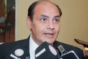 Saadi asegur que el empleado municipal cobra por encima de la inflacin