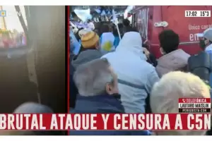 Notifican a seis acusados por el ataque al mvil de C5N