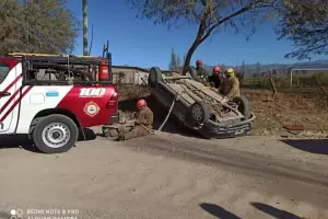 Funcionario municipal de Beln protagoniz un vuelco y tres personas resultaron heridas