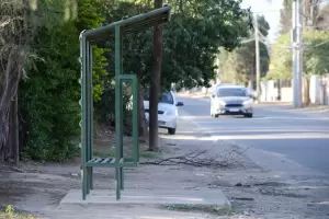 Primer da de paro de la UTA con alto acatamiento en Catamarca y polmica includa