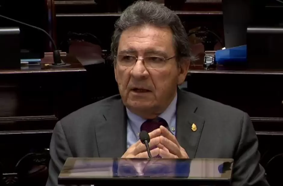 Senador. Oscar Castillo.