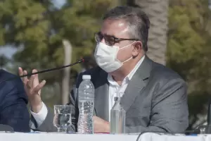 Jalil, sobre el traspaso de los IES: "No se va a cerrar ninguna carrera ni dejar personas en la calle"