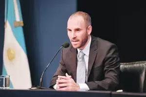 El Gobierno estudia extender el plazo del canje otra vez y que se evalan cambios legales en la oferta