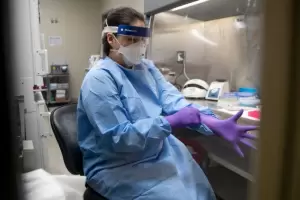 Registraron 6377 nuevos casos y 153 muertes por coronavirus en Argentina