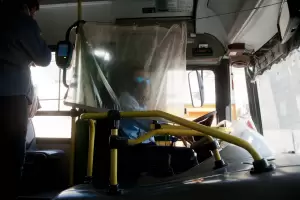 UTA acuerda  $15.000 no remunerativos para los choferes del interior del pas