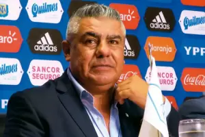 Escndalo en el ftbol: Tapia est reunido con los presidentes de Primera Divisin