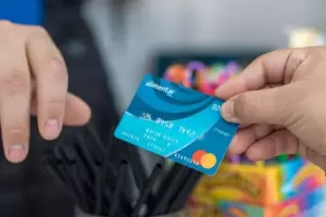 Desde hoy se reanudan los pagos en la Tarjeta Alimentar: el calendario completo