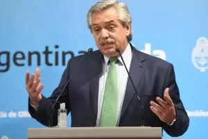 Alberto Fern�ndez reconoci� que eval�a restringir la compra de d�lares