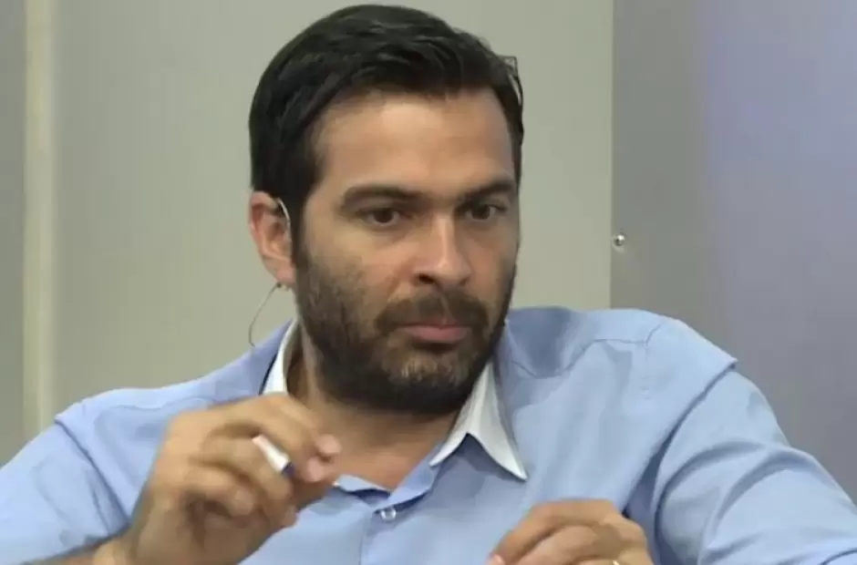 Alejandro Santill�n Iturre.