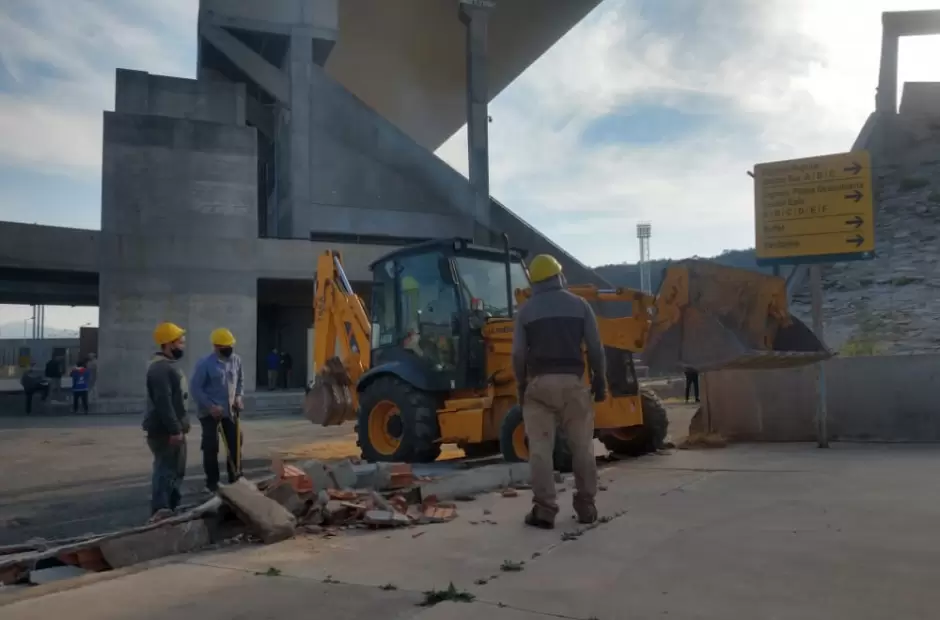 El Gobierno contin�a con la refacci�n del Bicentenario.