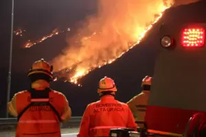 VIDEO: Brigadistas de Catamarca mandan su apoyo a bomberos que combaten los incendios en Crdoba