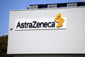 AstraZeneca: En los ensayos clnicos grandes, las enfermedades suceden por azar y deben revisarse