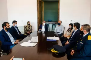 Jalil anunci un aumento del 21% para las fuerzas policiales