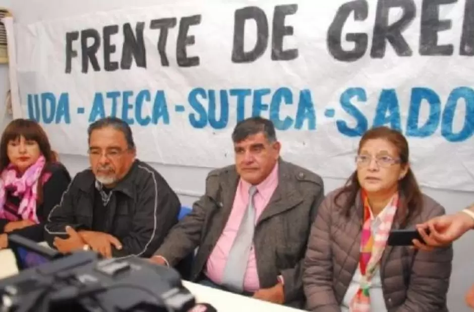 La Intersindical reclama un aumento importante.