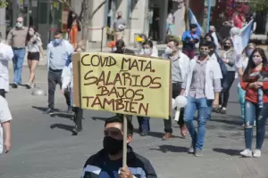 La sanidad de la provincia se manifiesta contra el 21% que acord ATSA