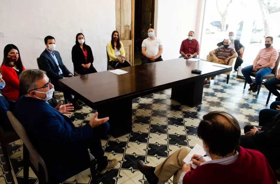Jalil y COE, reunidos con los representantes sectoriales.