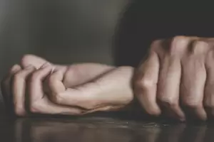 Denunci haber sido abusada en una fiesta