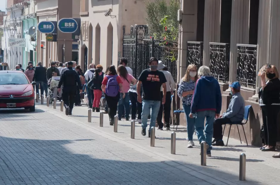 Los bancos volvieron a ser el principal lugar de concurrencia.