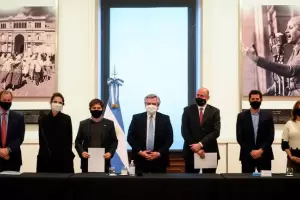 Los gobernadores peronistas y la CGT le propondrn a Alberto Fernndez que asuma la presidencia del PJ