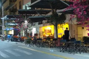 La Provincia brindar asistencia econmica a trabajadores de bares y restaurantes