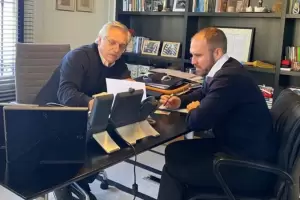 Las 13 medidas para conseguir ms dlares que lanzara  Alberto Fernndez