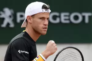 Schwartzman ya est en los octavos de final de Roland Garros: super en tres sets al eslovaco Norbert Gombos
