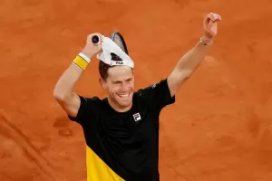 Titnico: Schwartzman super a Thiem en un partido maratnico, avanz a semifinales