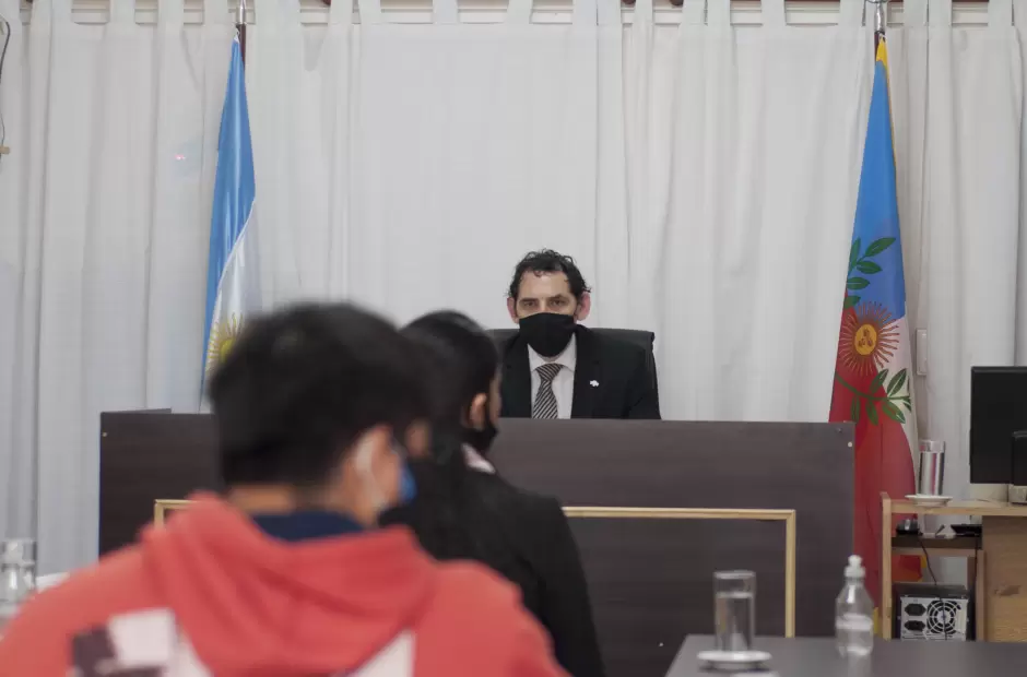 El Juez de Control de Garant�as en feria resolvi� que ambos imputados sigan dete