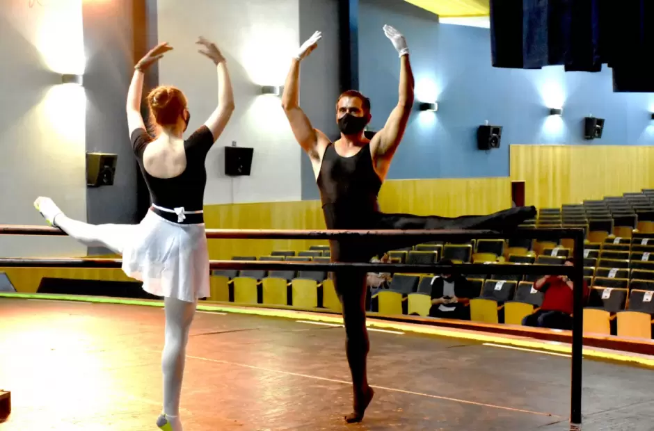 Las clases se realizar�n en el Cine Teatro Catamarca.