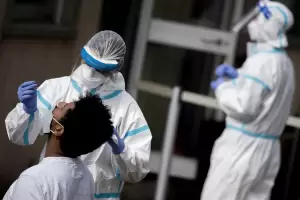 Confirmaron 406 muertes en el pa�s y 11.712 nuevos contagios