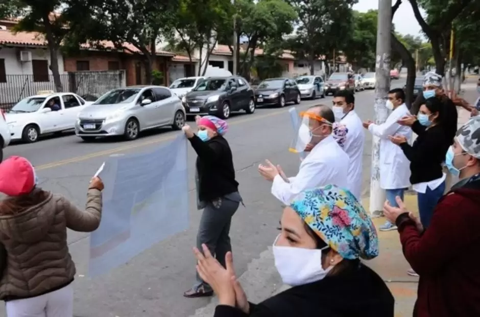 Protesta de APROSCA, d�as atr�s, frente al Hospital de Ni�os.