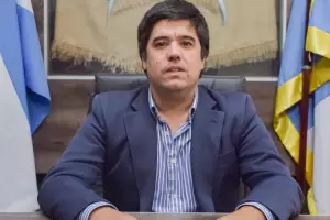 Nuevo caso de positivo en funcionarios: el secretario de Medio Ambiente tiene COVID-19