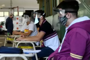 La oposicin est preocupada por la desercin escolar en todos los niveles