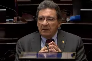 Un sector de la UCR desea que Oscar Castillo sea reelecto