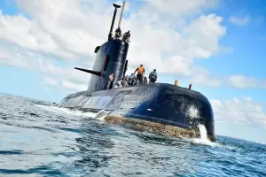 Denunciaron a Mauricio Macri y Oscar Aguad por encubrir el hundimiento del ARA San Juan