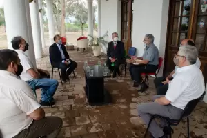 Gobierno se reuni con representantes de colegios de gestin privada