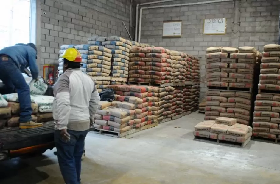 La bolsa de cemento sube todos los meses un 5 %.