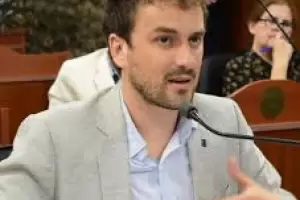 Tenemos una clase poltica sumamente mediocre