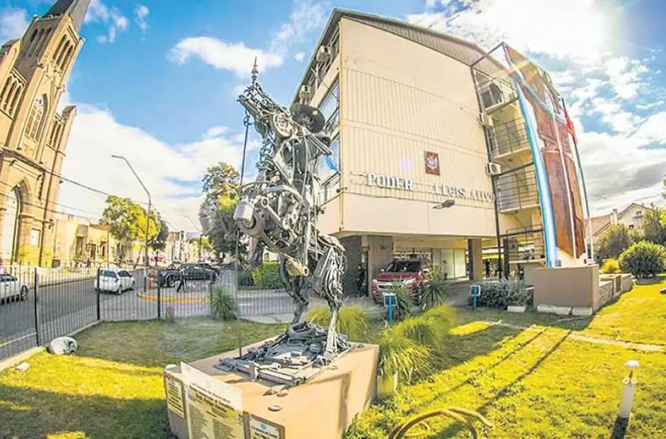 El proyecto de Presupuesto ingres� a la Legislatura.