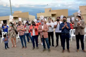 Ra�l Jalil entreg� 50 nuevas viviendas en Valle Chico