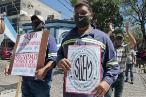 Saadi anunci un bono especial de $4.000 pero el paro del SOEM contina