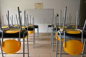 Obligan a dos hermanos a repetir el ao porque no tenan computadora para las clases virtuales