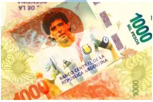 Era de esperar: presentan un proyecto de ley para que aparezca Maradona en billetes de $1000