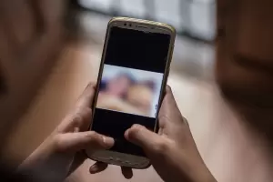 Denunci a su ex de publicar un video ntimo