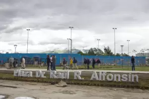 Grooming: Detienen a joven de 23 aos que cit a una nia de 11 aos a la plaza y abus de otra de 14