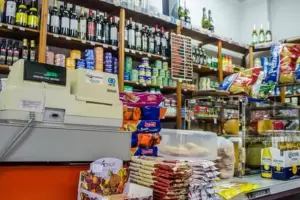 Le robaron las mquinas del kiosco, efectivo y mercadera