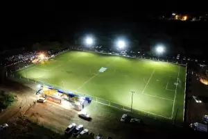 Jalil Inaugur nueva iluminacin en cancha de La Merced y anunci $ 16 millones para obras deportivas