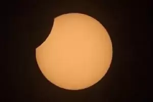 Eclipse solar: el pas se paraliza ante el fenmeno astronmico del siglo