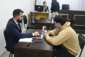 Elas Nievas pidi declarar y acuso a su novia adolescente de asesinar a Agustn