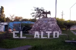 Voraz incendio en El Alto